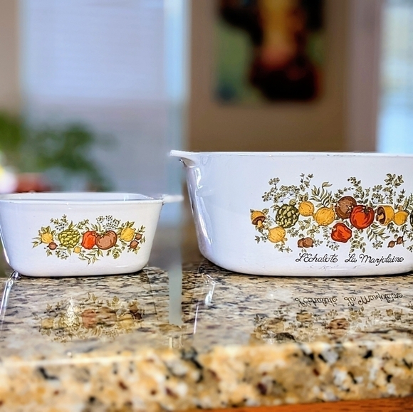 Vintage Corningware 'Spice of Life' Casserole Dishes 3qt and 2/3 cups - Picture 8 of 10